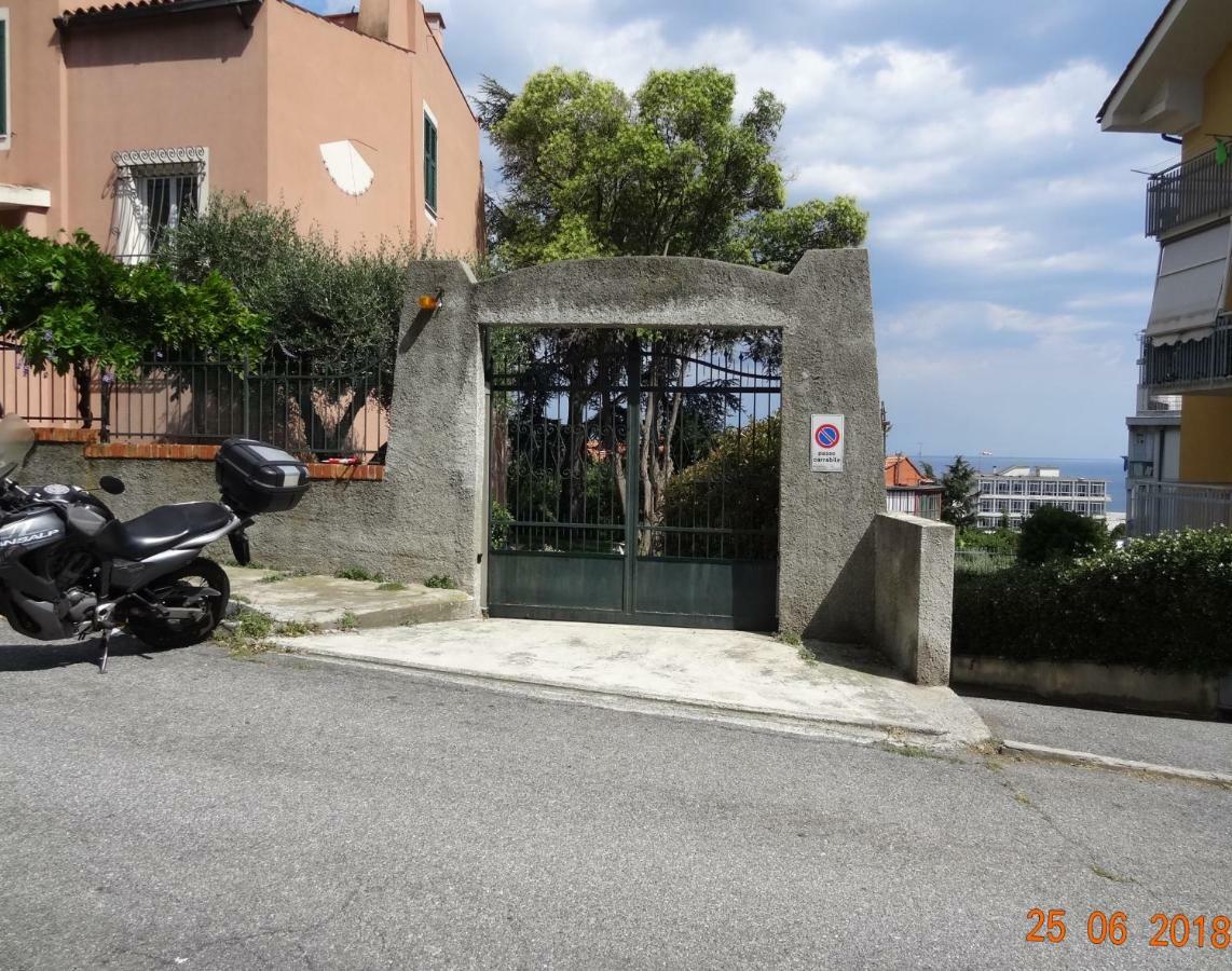 Bed & Blu Apartamento Savona Exterior foto